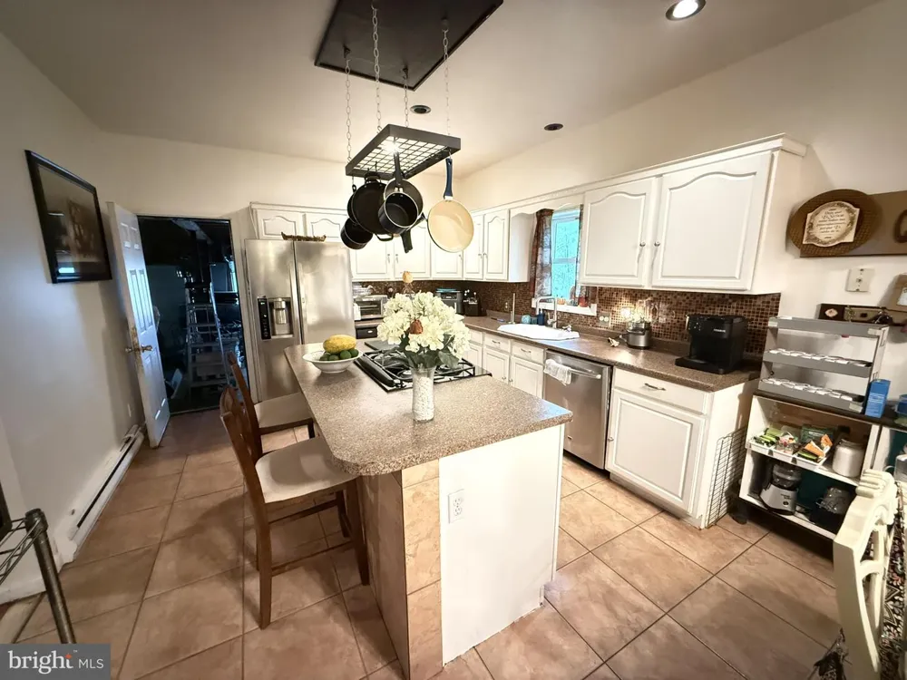 193 ST ANDREWS DRIVE Bushkill, PA 18324