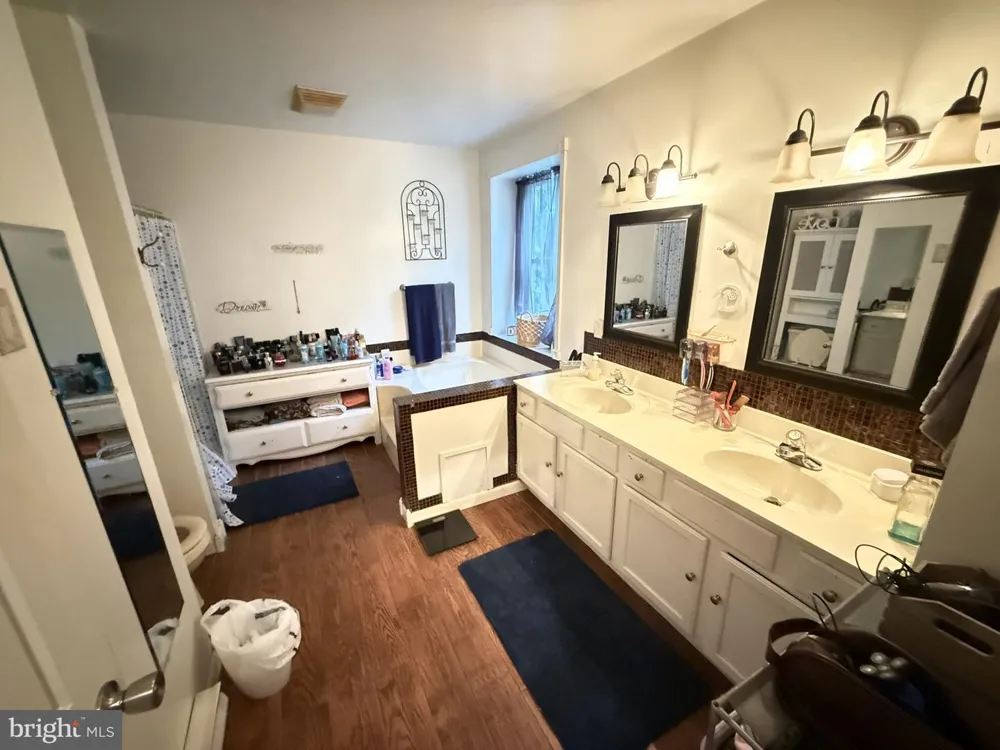 193 ST ANDREWS DRIVE Bushkill, PA 18324