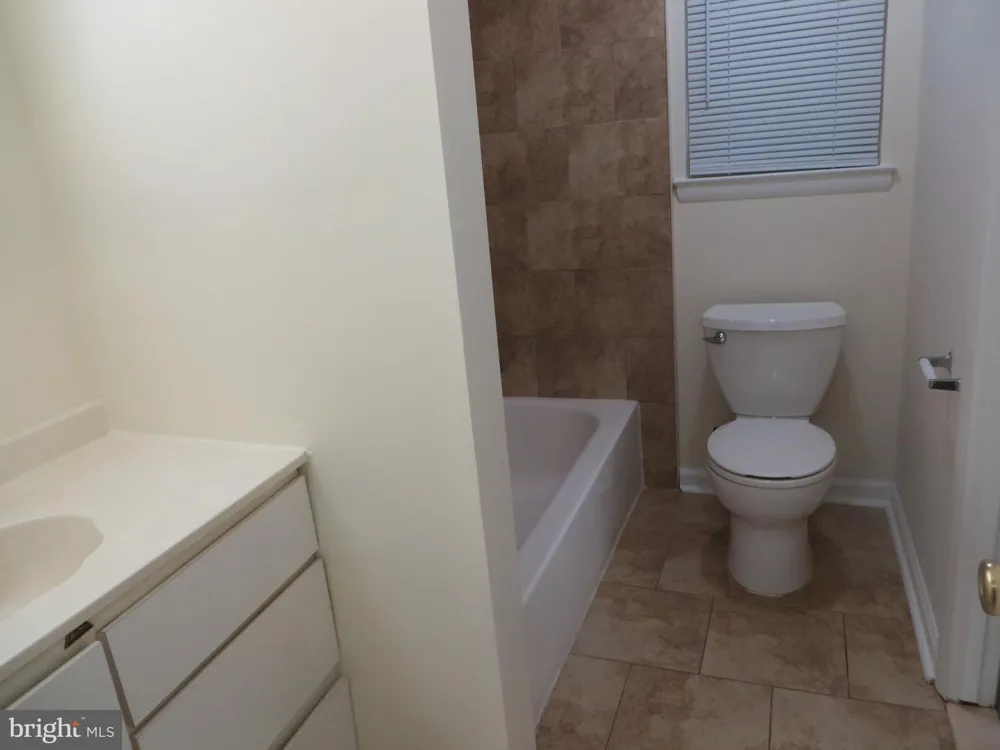 7906 ORANGE PLANK ROAD Springfield, VA 22153