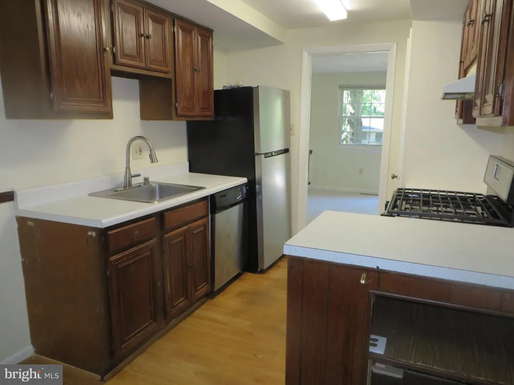 7906 ORANGE PLANK ROAD Springfield, VA 22153