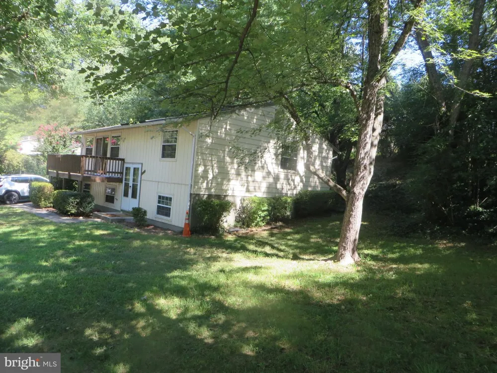 7906 ORANGE PLANK ROAD Springfield, VA 22153