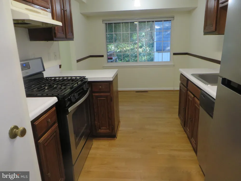 7906 ORANGE PLANK ROAD Springfield, VA 22153