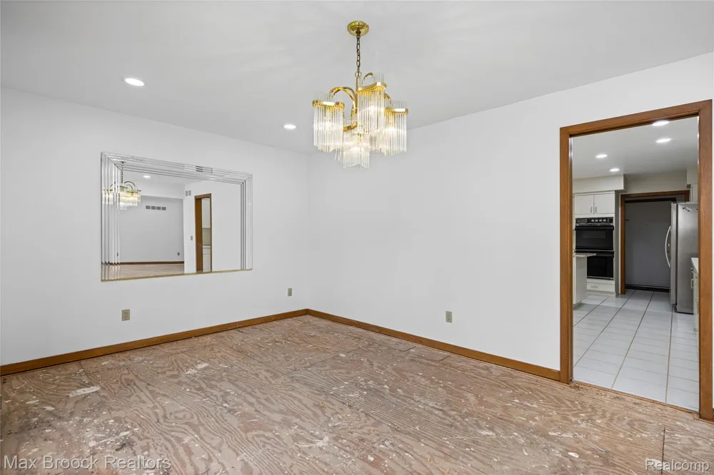 4418 Pinehurst Drive West Bloomfield Charter Township, MI 48322