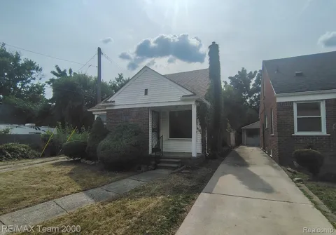 9527 Mettetal Street