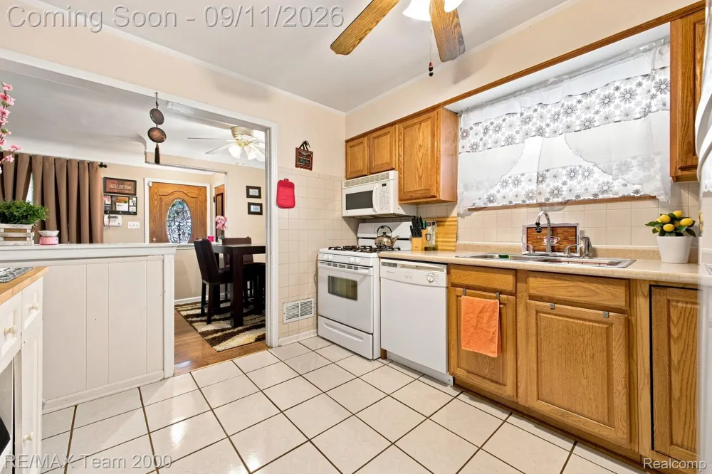 3320 Southfield Road Dearborn City, MI 48124