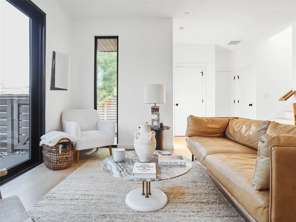 4427 Gillis Street #2 Austin, TX 78745