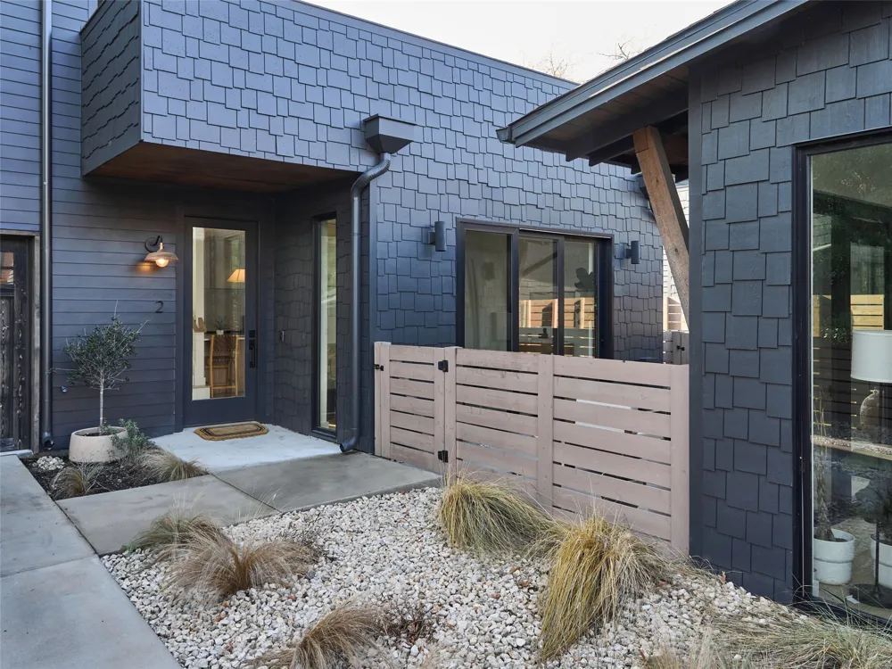 4427 Gillis Street #2 Austin, TX 78745