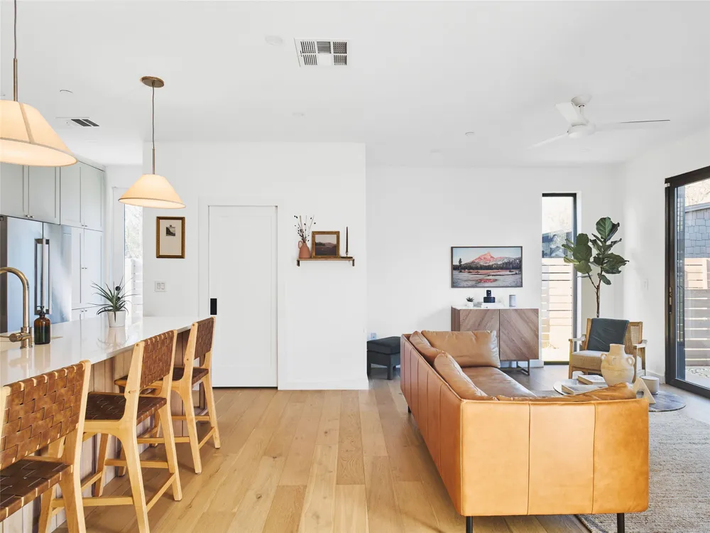 4427 Gillis Street #2 Austin, TX 78745