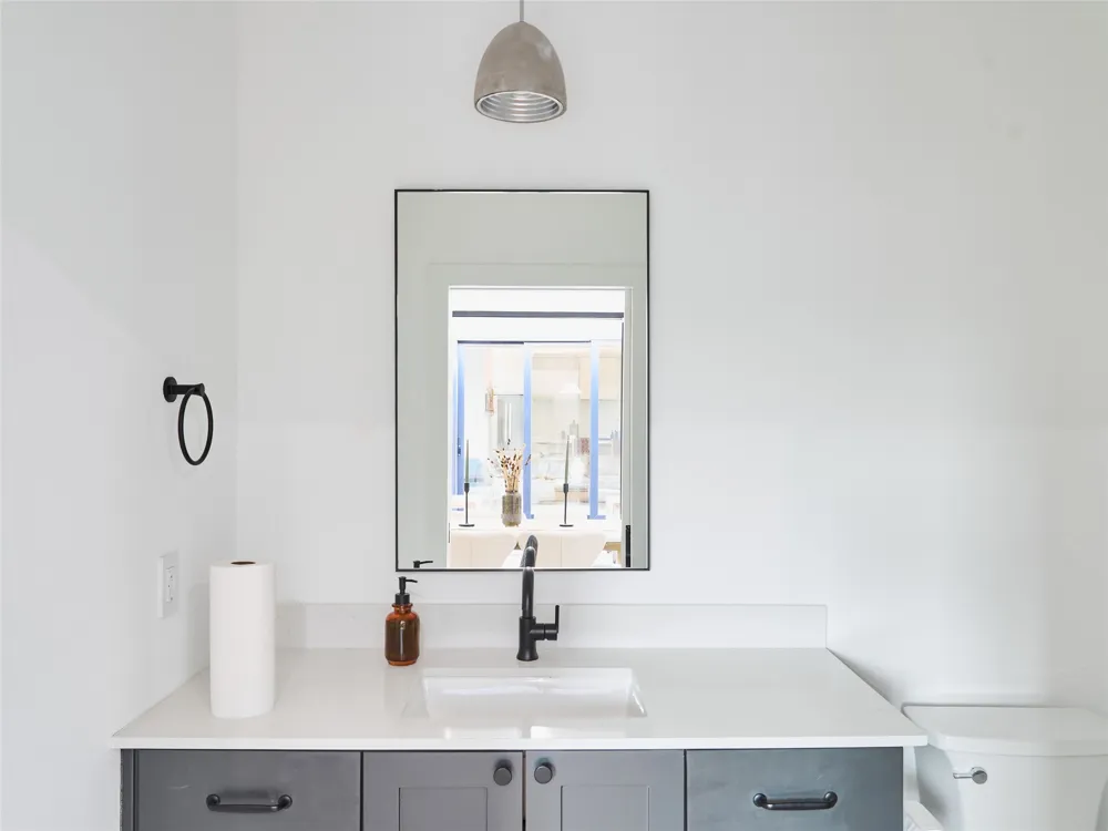 4427 Gillis Street #2 Austin, TX 78745