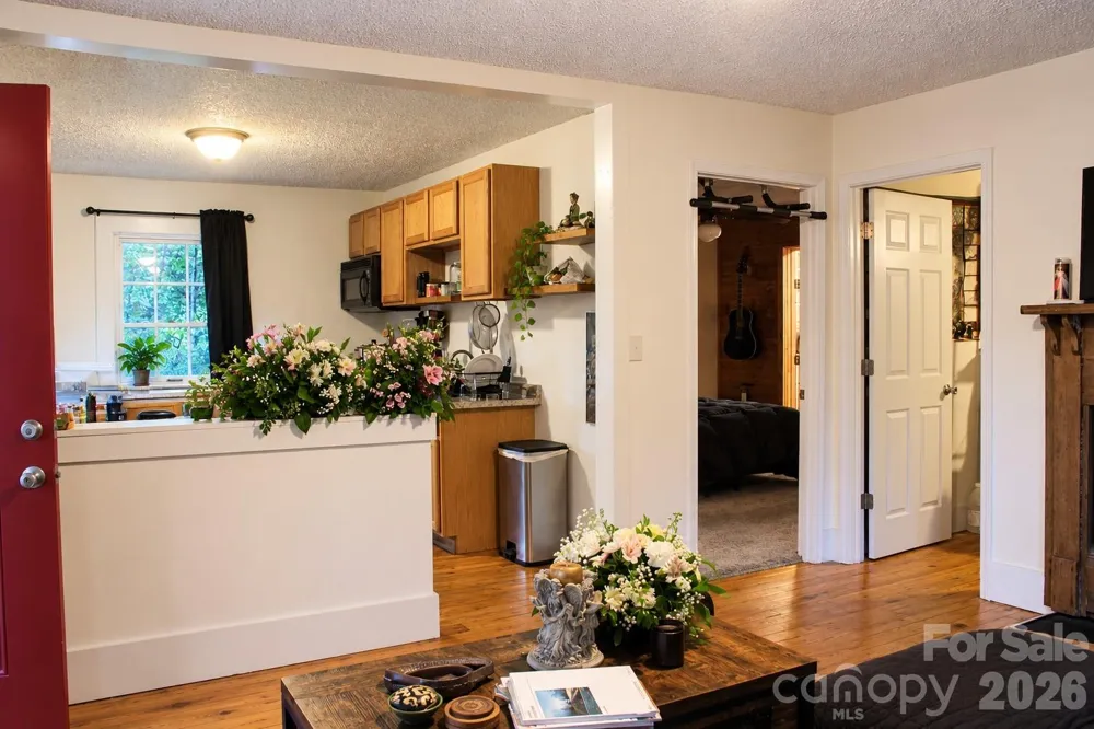 579 Hollis Road Ellenboro, NC 28040