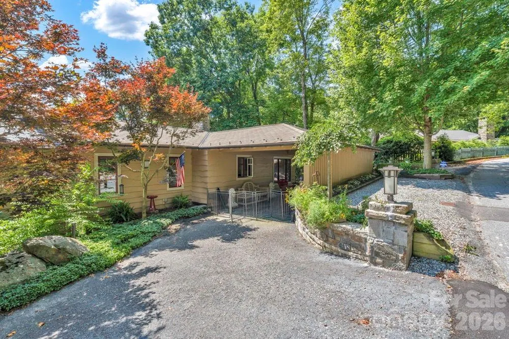 241 Wonderland Trail Blowing Rock, NC 28605