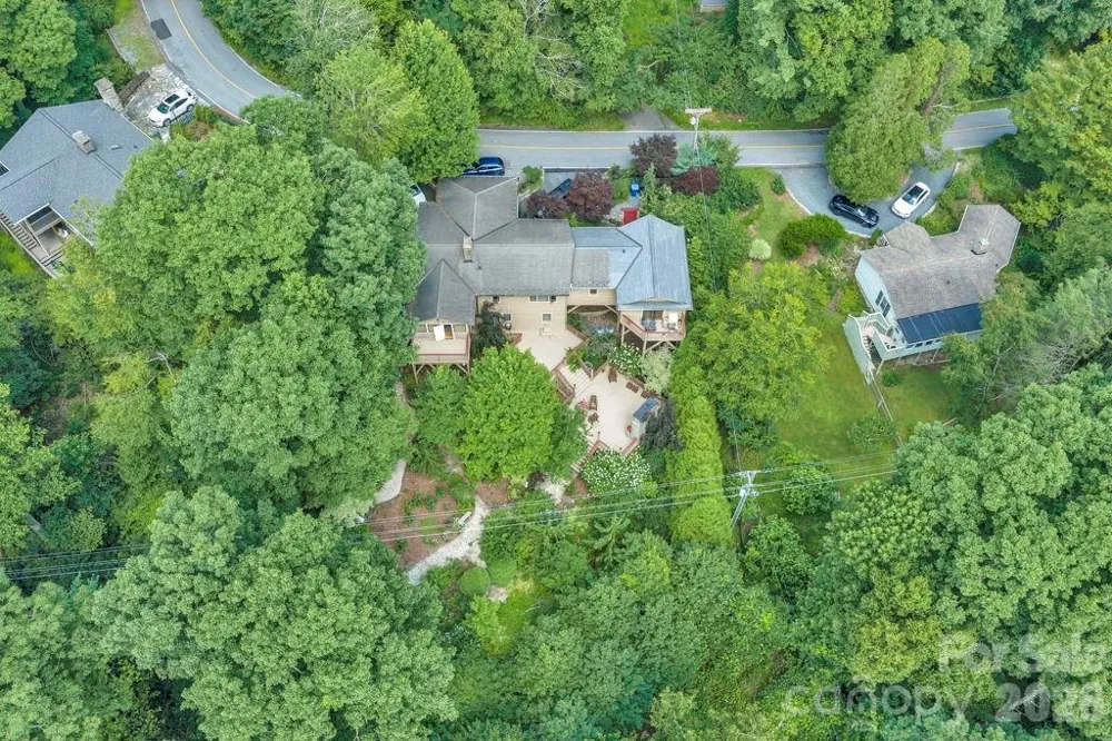 241 Wonderland Trail Blowing Rock, NC 28605