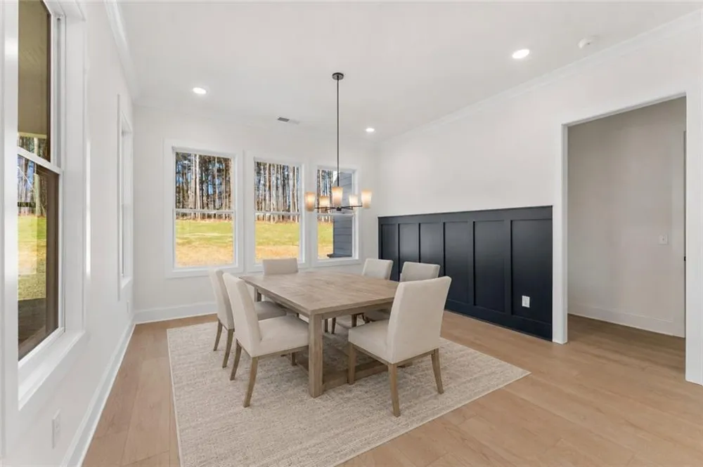 208 Knollwood Bend Canton, GA 30115