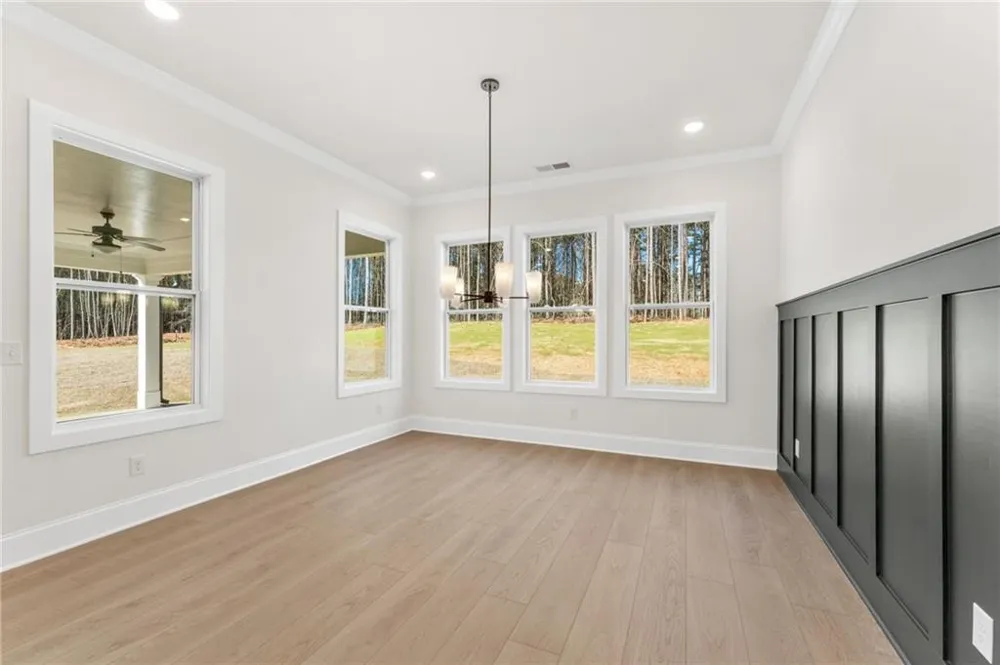 208 Knollwood Bend Canton, GA 30115
