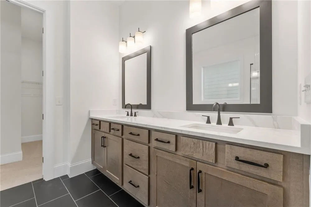 208 Knollwood Bend Canton, GA 30115