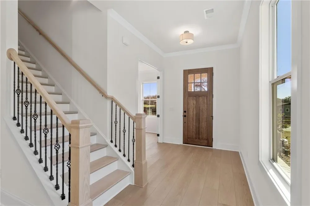 208 Knollwood Bend Canton, GA 30115