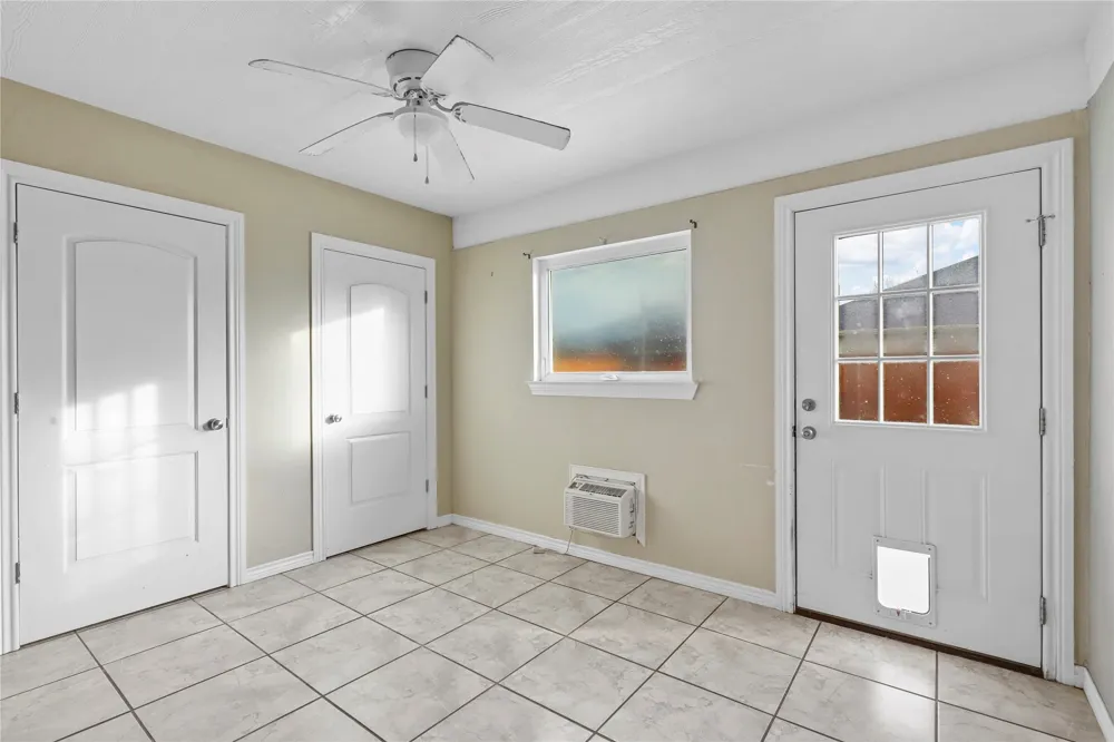4203 Agate Drive Granbury, TX 76049