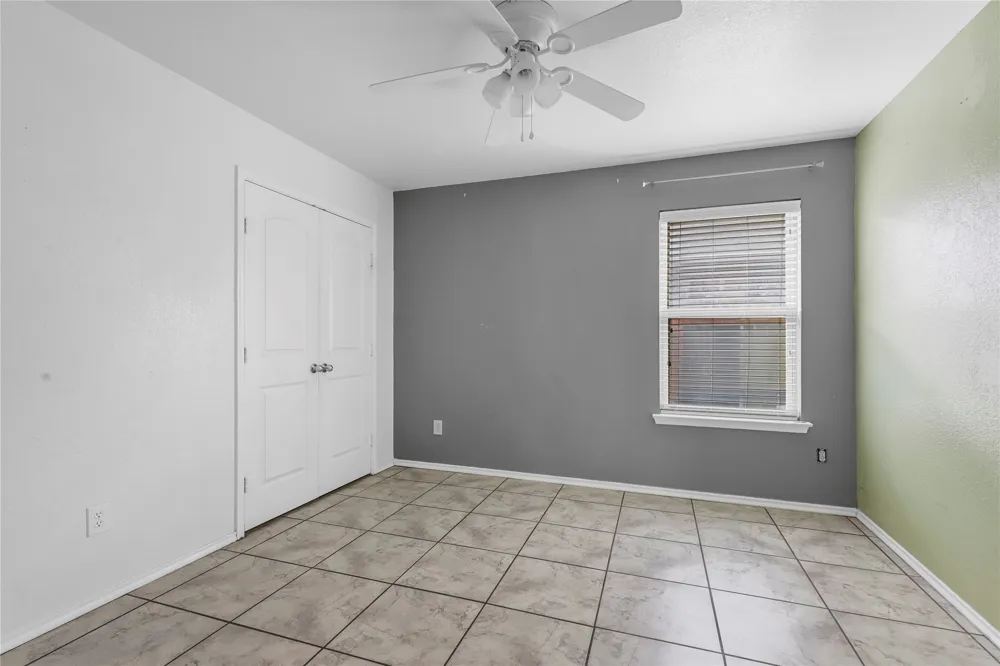 4203 Agate Drive Granbury, TX 76049