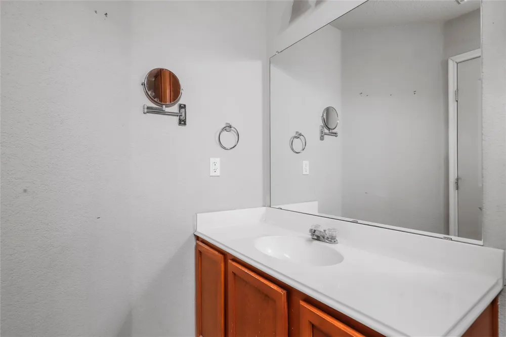 4203 Agate Drive Granbury, TX 76049