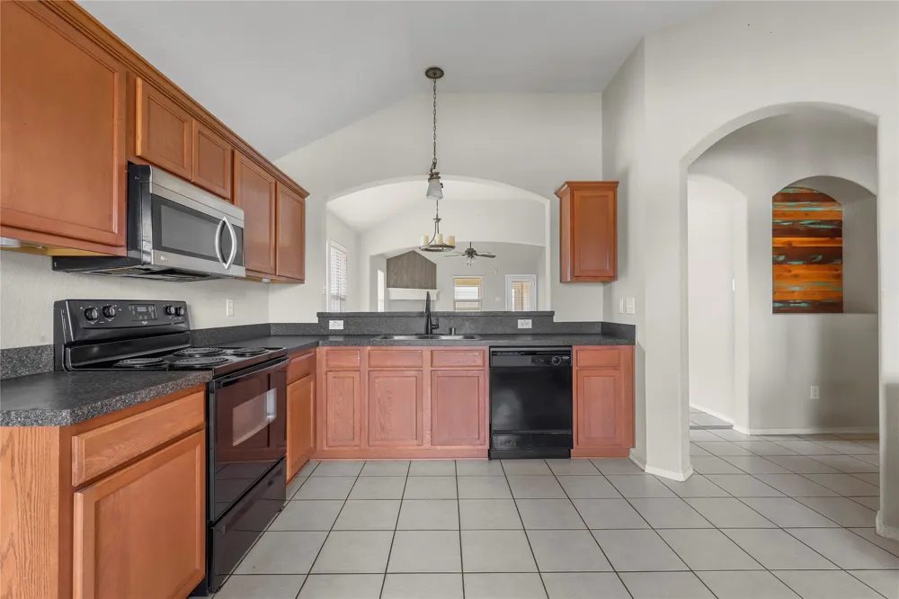 4203 Agate Drive Granbury, TX 76049
