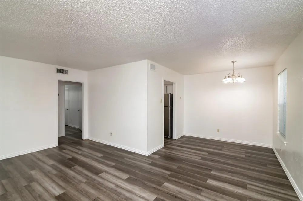7030 Glenview Drive #66 North Richland Hills, TX 76180