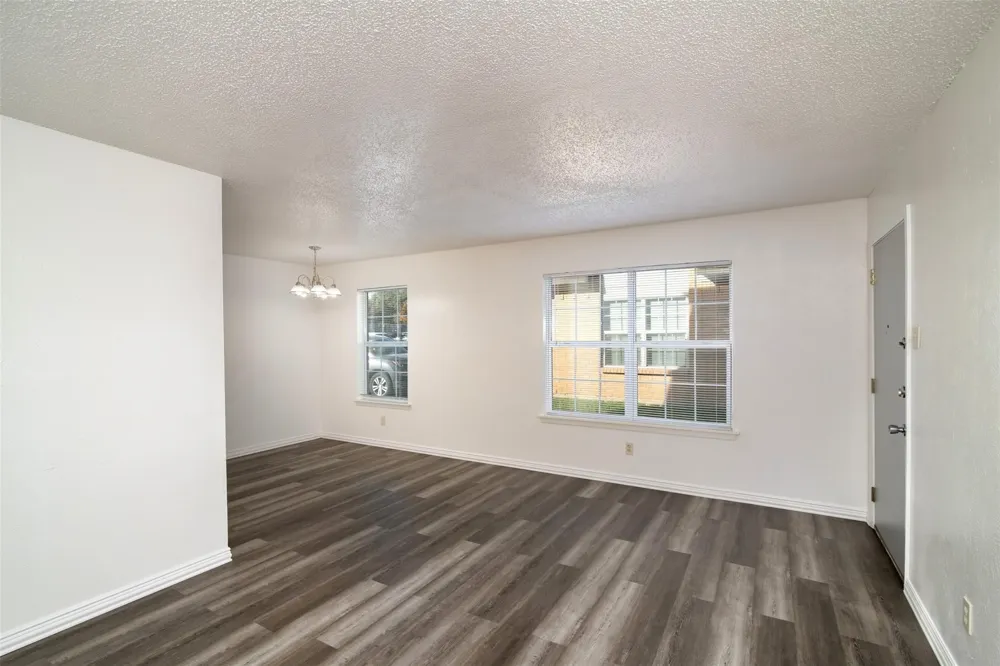 7030 Glenview Drive #66 North Richland Hills, TX 76180