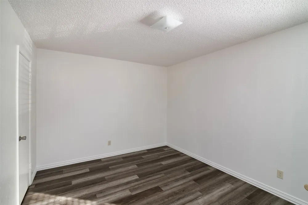 7030 Glenview Drive #66 North Richland Hills, TX 76180