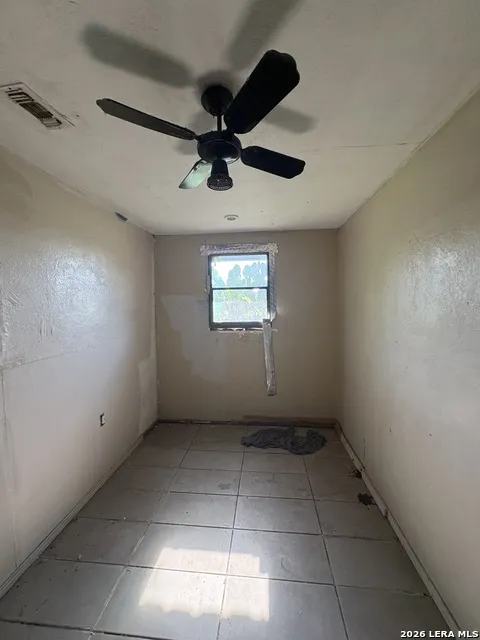 1320 Avenue B Hondo, TX 78861