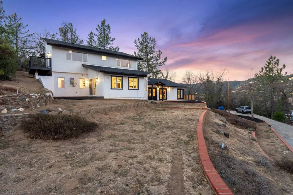 1326 Farmer Road Julian, CA 92036