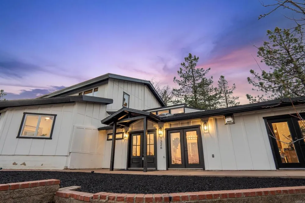 1326 Farmer Road Julian, CA 92036