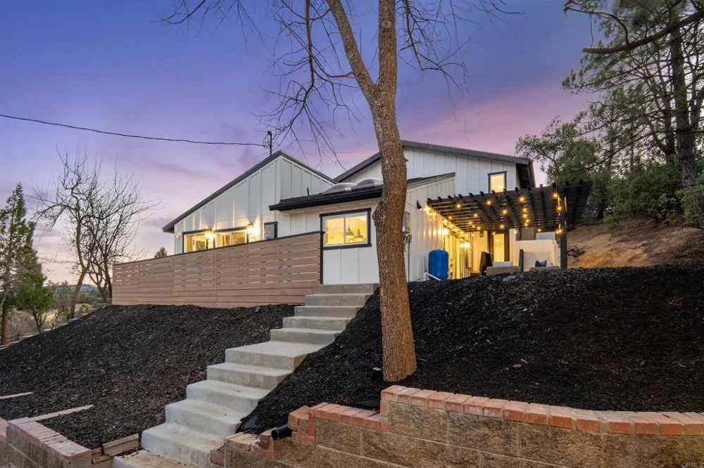 1326 Farmer Road Julian, CA 92036