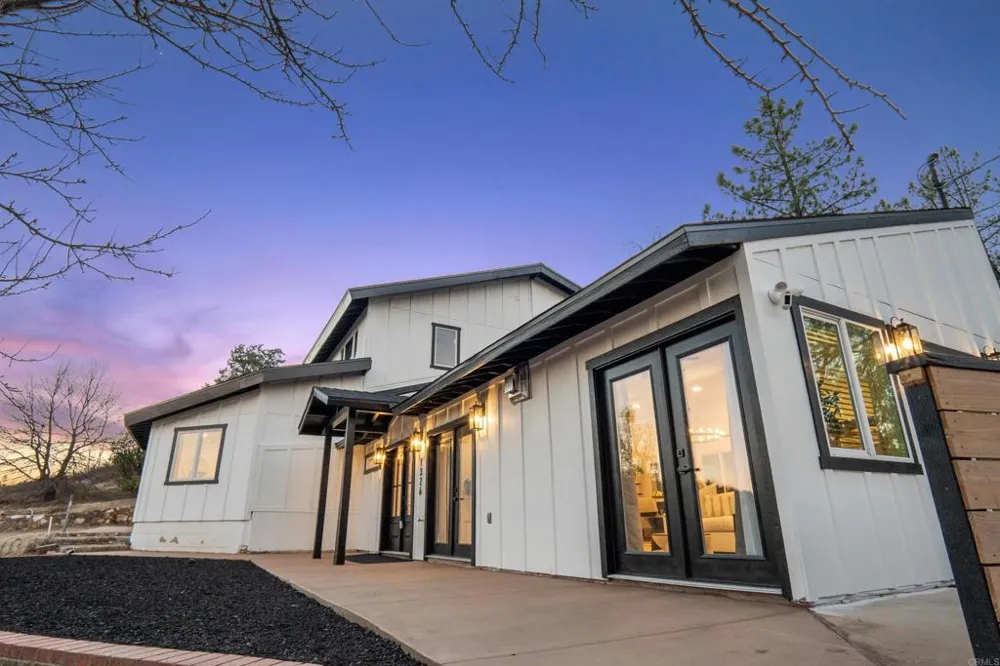 1326 Farmer Road Julian, CA 92036