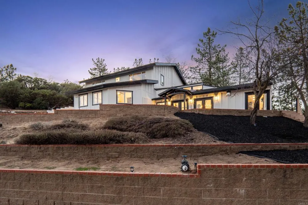 1326 Farmer Road Julian, CA 92036