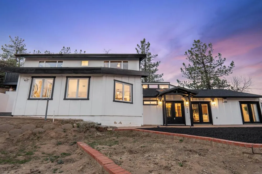 1326 Farmer Road Julian, CA 92036