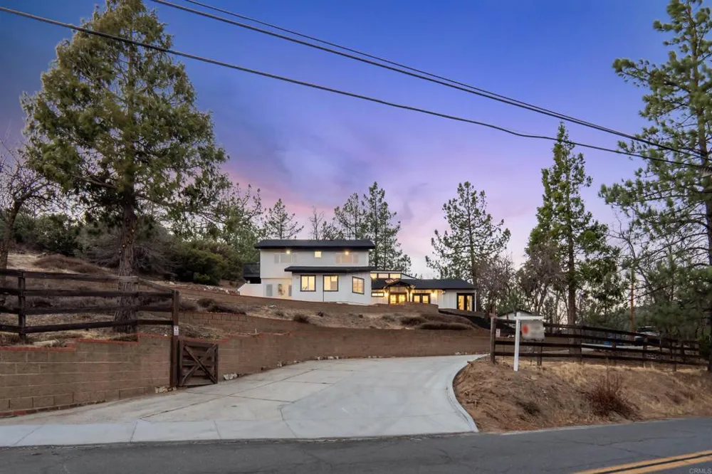 1326 Farmer Road Julian, CA 92036