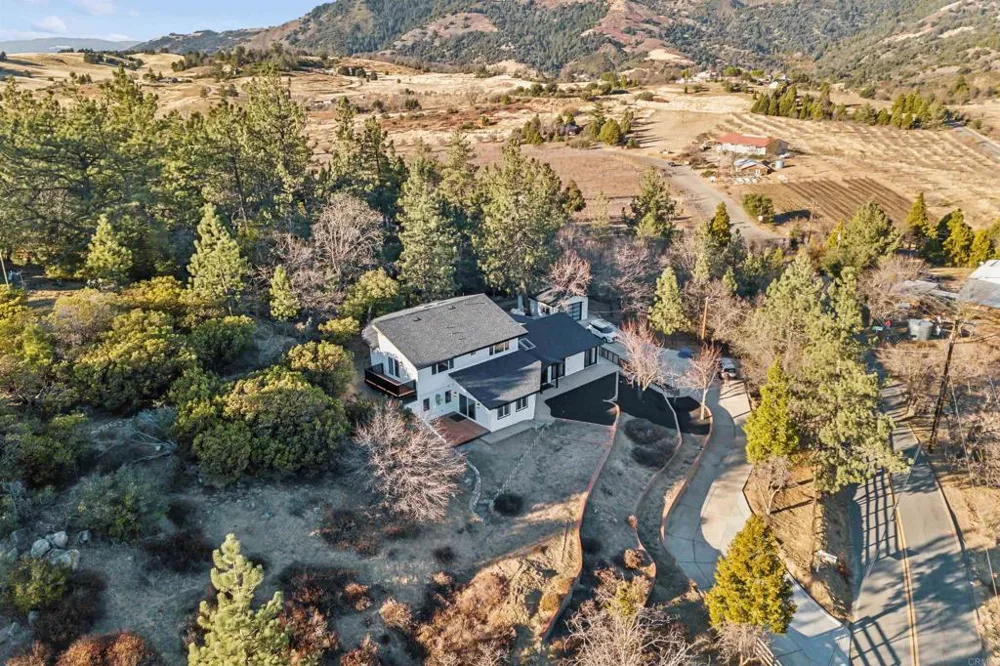 1326 Farmer Road Julian, CA 92036
