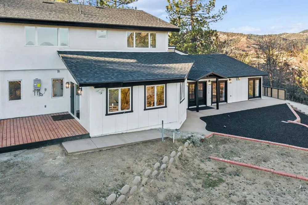 1326 Farmer Road Julian, CA 92036