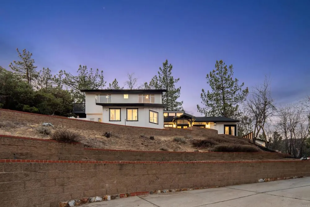 1326 Farmer Road Julian, CA 92036