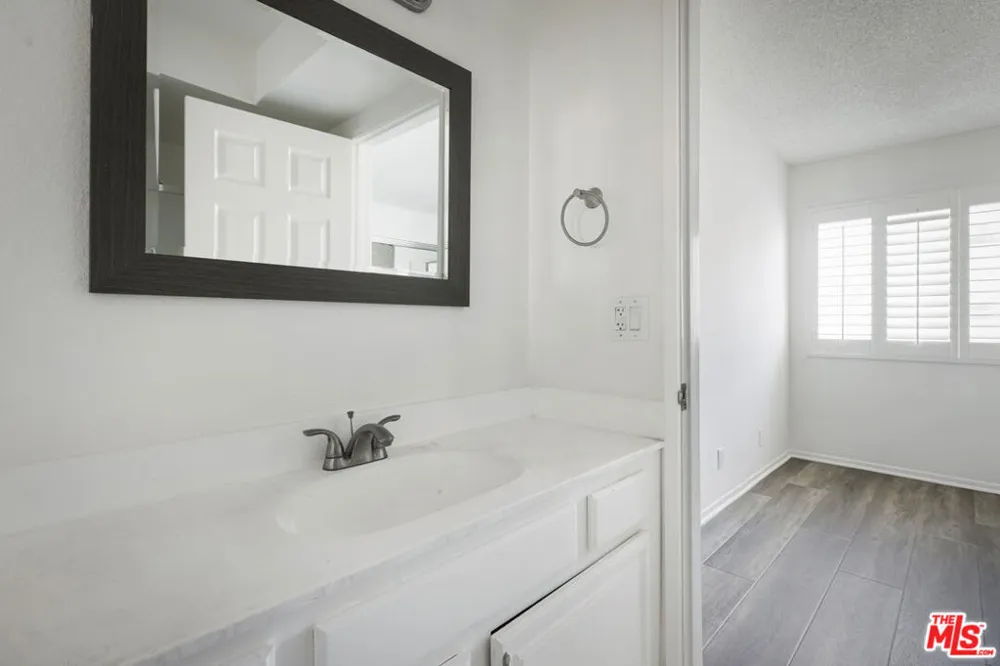 412 W Dryden Street #2 Glendale, CA 91202