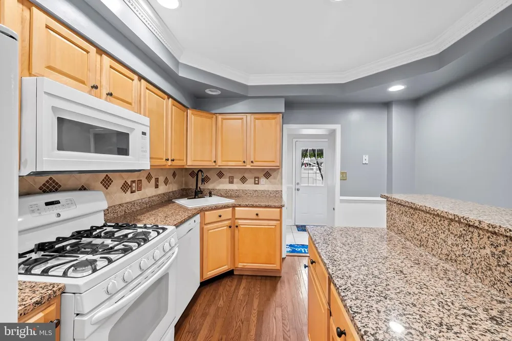 3211 FOSTER Baltimore, MD 21224