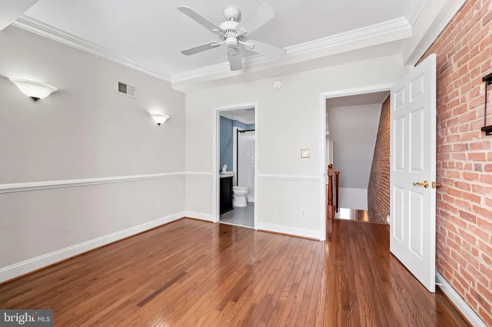 3211 FOSTER Baltimore, MD 21224