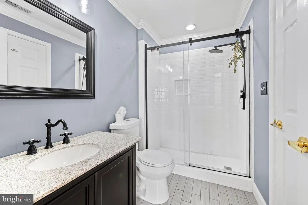 3211 FOSTER Baltimore, MD 21224