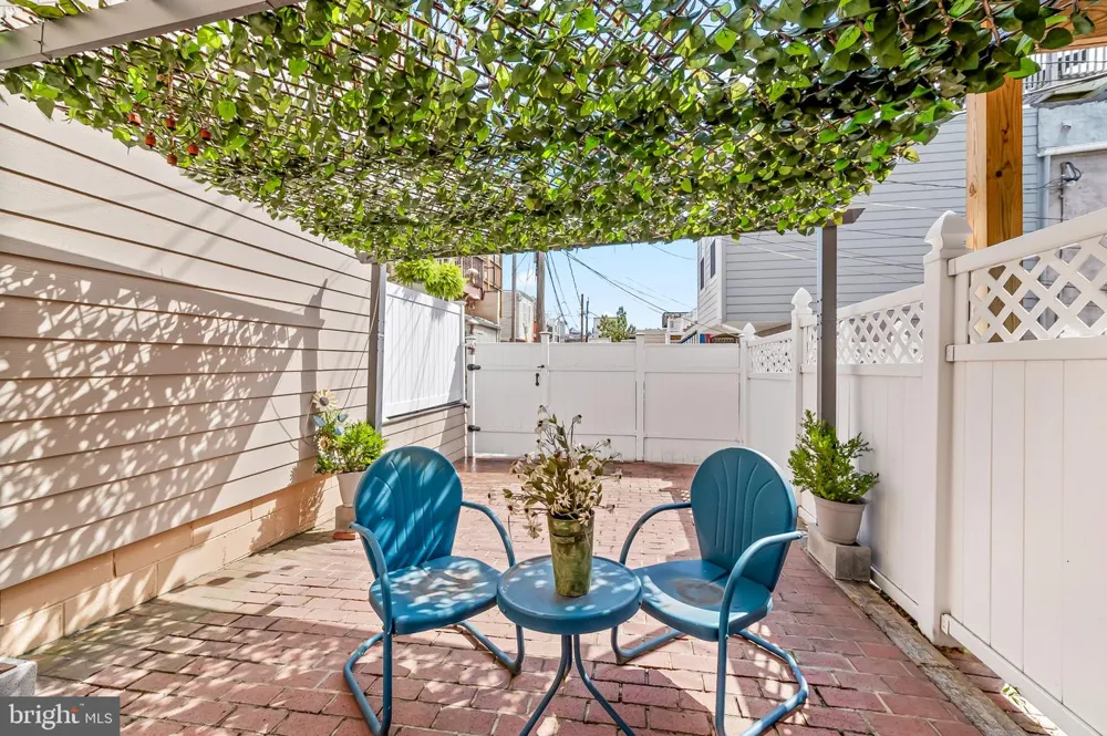 3211 FOSTER Baltimore, MD 21224
