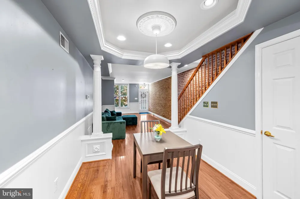 3211 FOSTER Baltimore, MD 21224