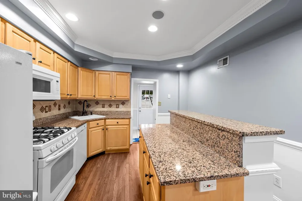 3211 FOSTER Baltimore, MD 21224