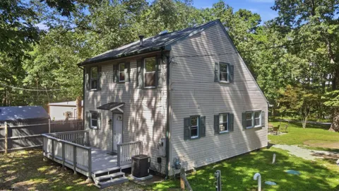 707 Lakeshore Dr