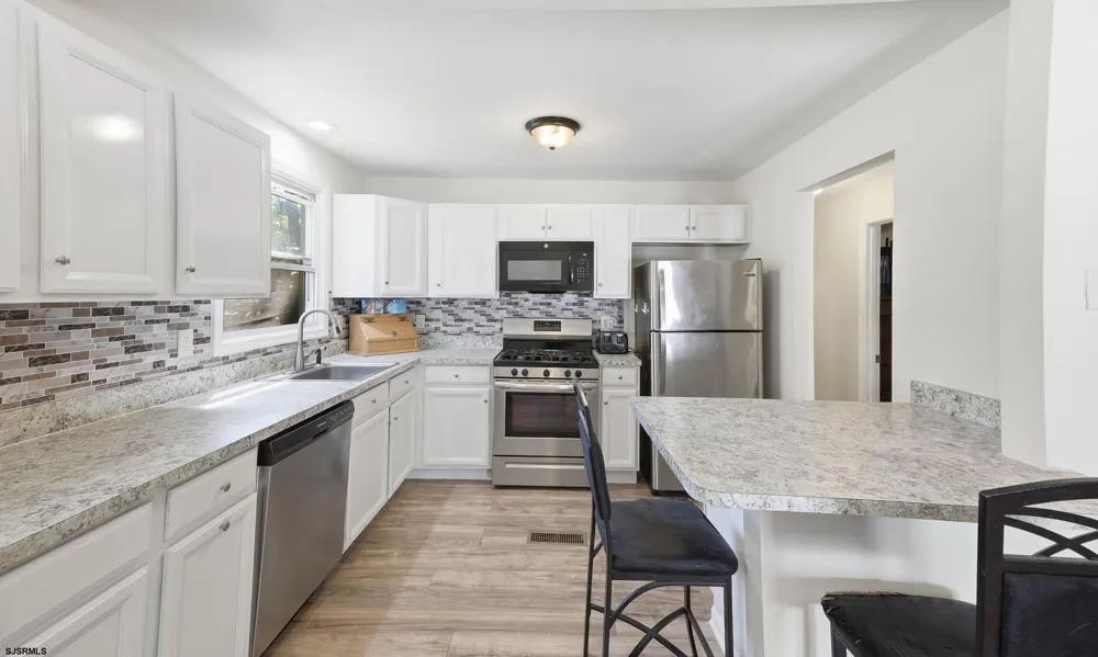 707 Lakeshore Dr Millville, NJ 08332