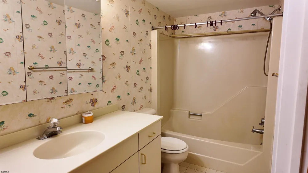 1210 Dolphin Ave Northfield, NJ 08225