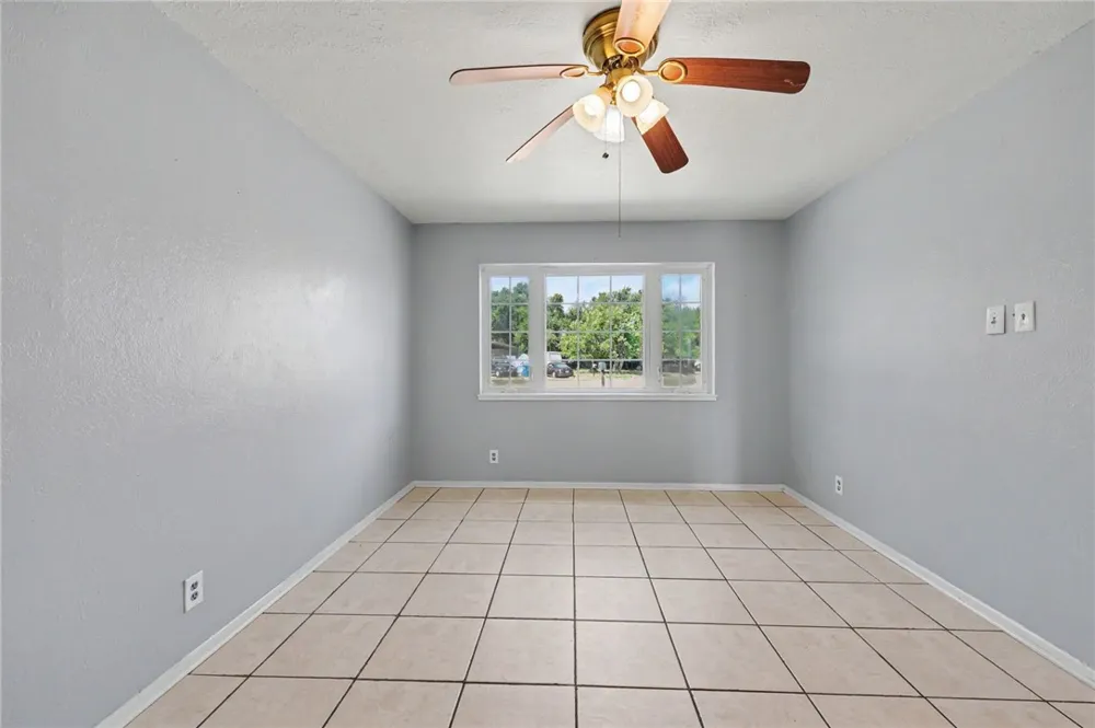 214 Hialeah Drive Corpus Christi, TX 78418