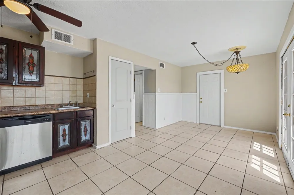 214 Hialeah Drive Corpus Christi, TX 78418
